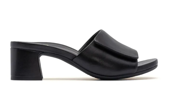 ABEO Footwear Avenue Slide Black Leather Women Dress