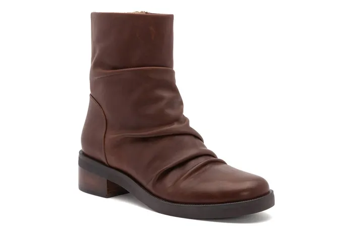 ABEO Footwear Traverse Scrunch Brown Women Boots