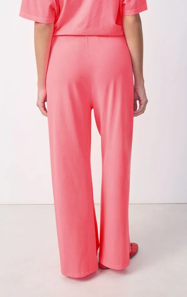 American Vintage Joggers and Leggings Women Joggers Pymaz Fluorescent Hortensia American Vintage Joggers and Leggings Women Joggers Pymaz Fluorescent Hortensia