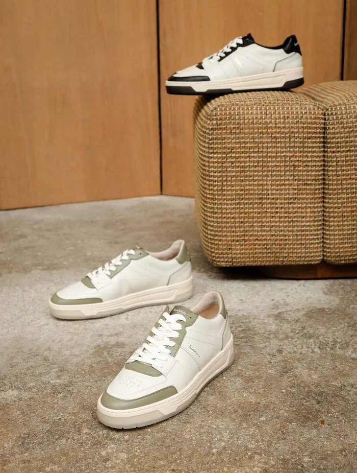 Cyrus Off White and Deep Black Men Bobbies Sneakers