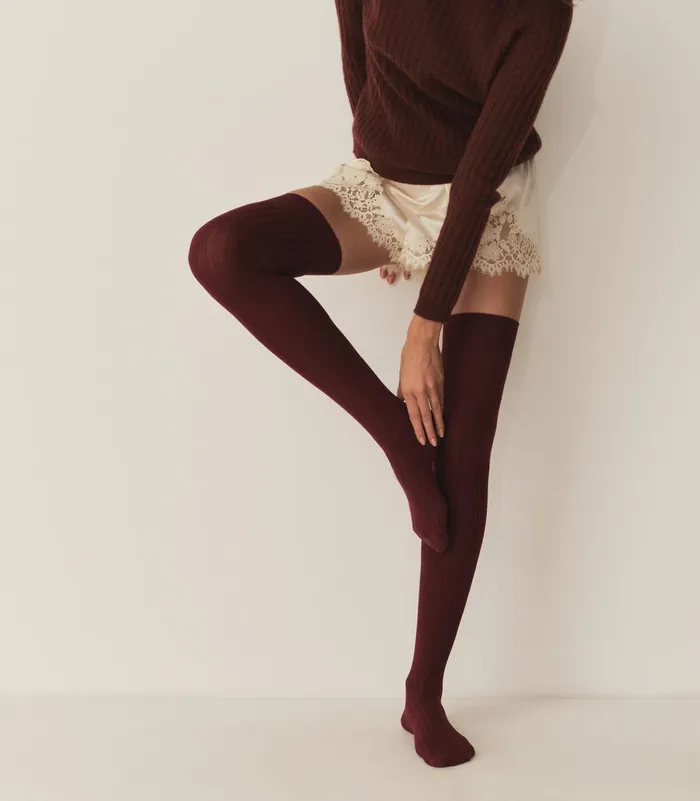 DEN Collgien Thigh High Socks Bordeaux Grand Cru Women Socks and Tights