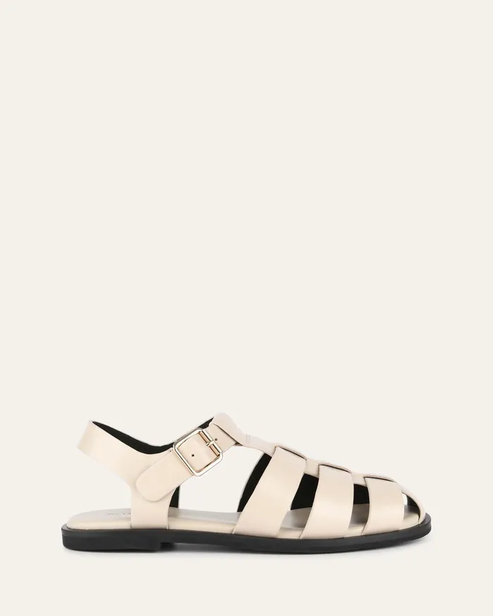 FLAT SANDALS jomercer Women Finn flat sandals sand leather