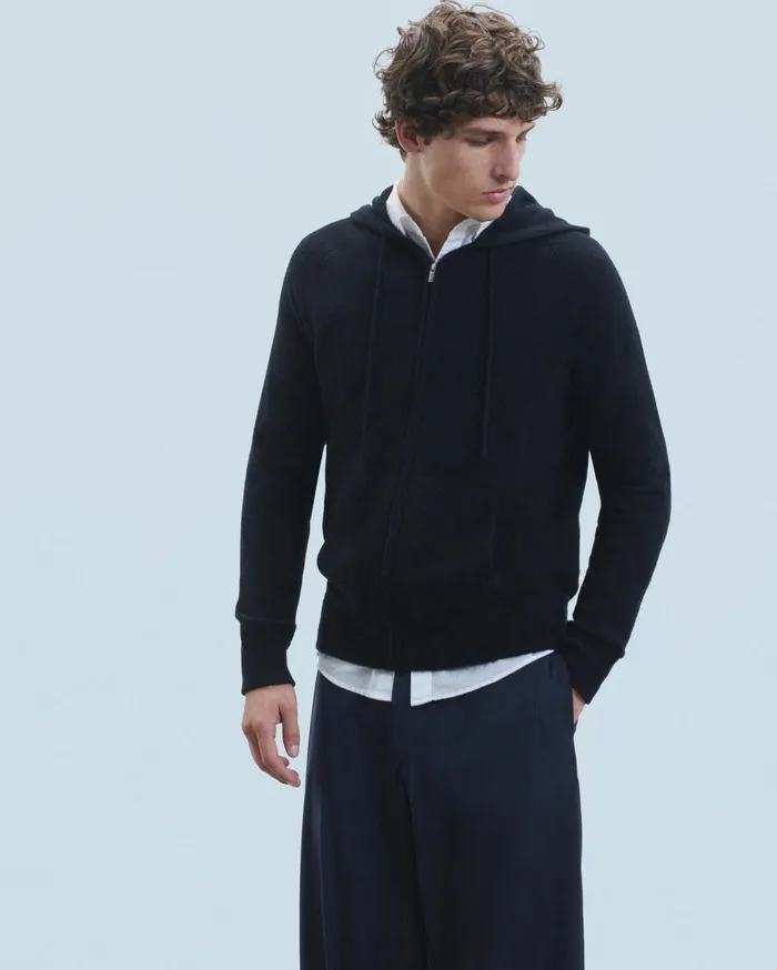 From Future Cashmere Sweaters Men Basic ZipUp Hoodie Black