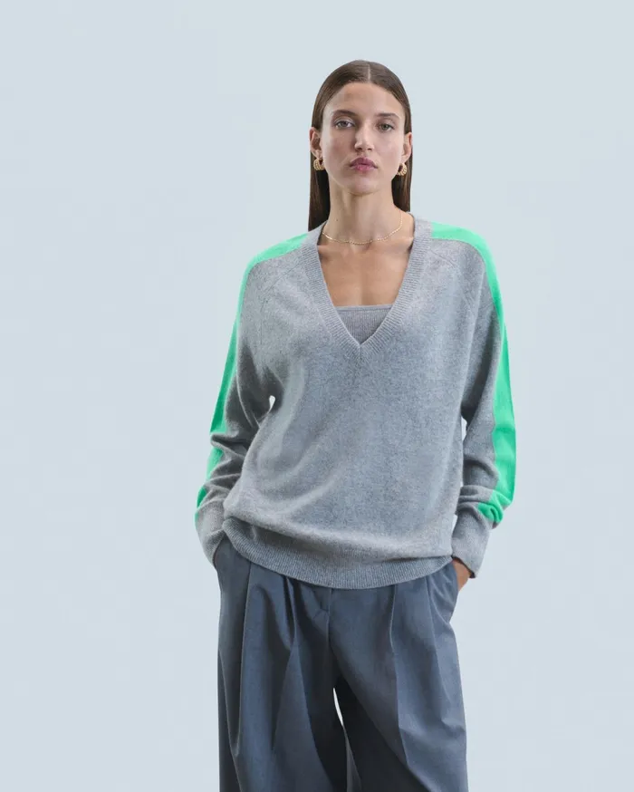 From Future Cashmere Sweaters Women Oversized VNeck Sweater With TwoTone Stripes Dark Heather Gray