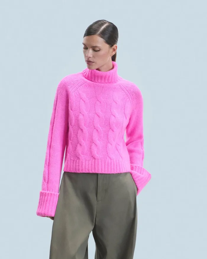 From Future Cashmere Sweaters Women Turtleneck Sweater Green