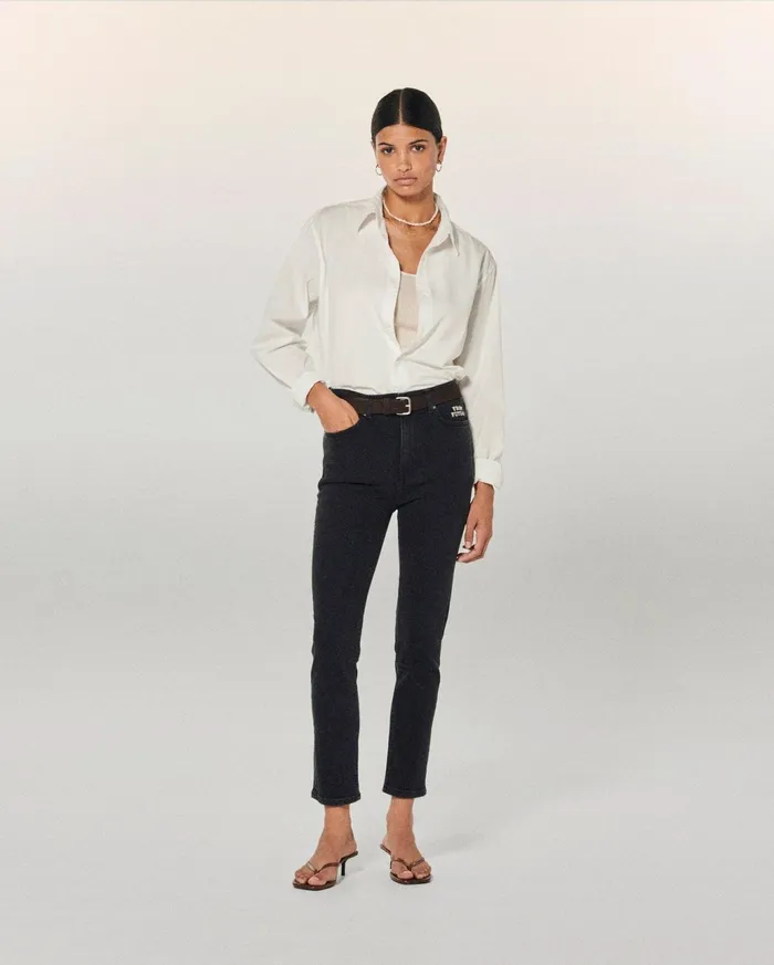 From Future Jeans Women Slim Fit Johnny Jeans Black