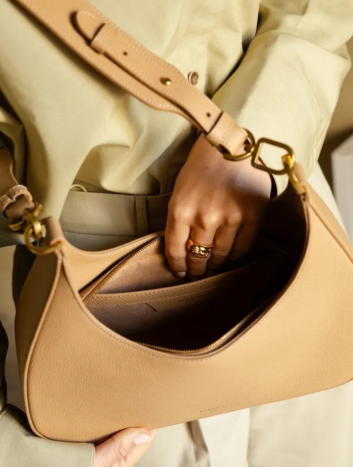 Grand Alria Cappuccino Women Bobbies Bags