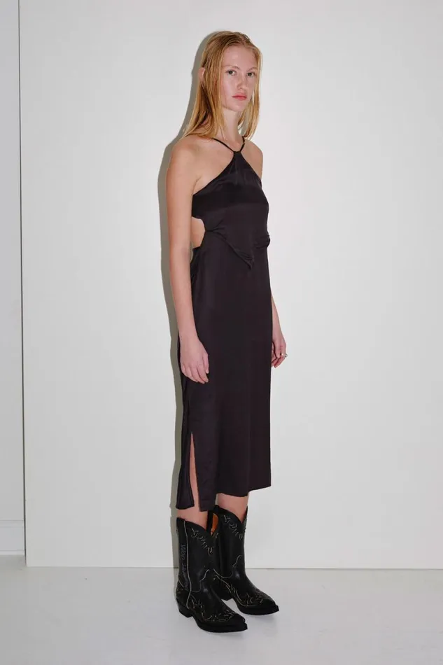 Gretchen 8211 Black Women Won Hundred Dresses