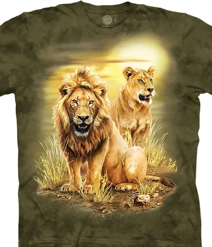 Liquid Blue TShirt Men Lion Pair Classic Cotton TShirt