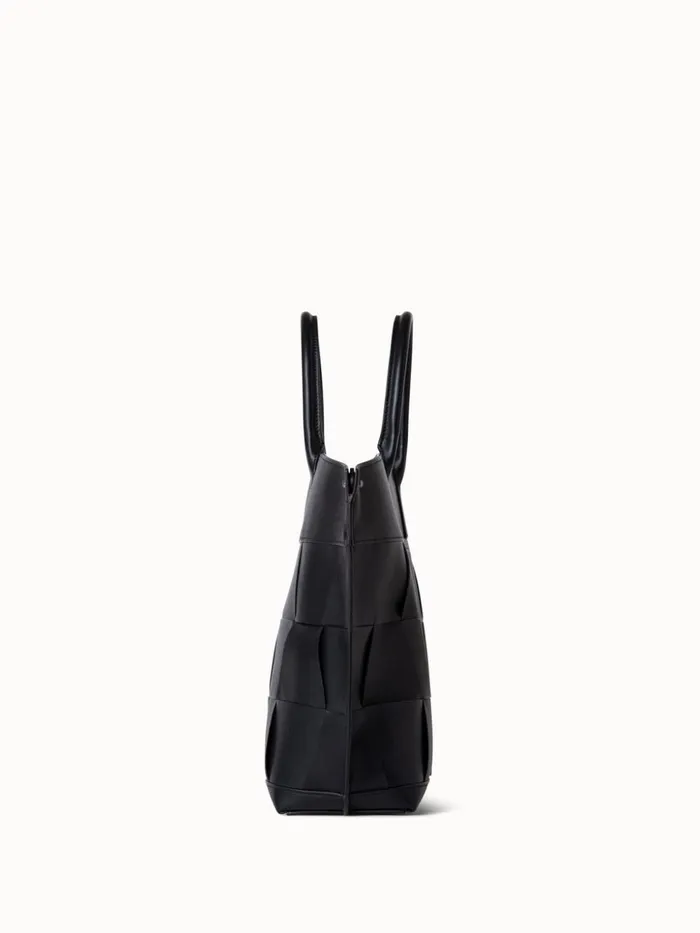 Medium Ai Messenger Bag In Braided Leather Trapezoids Black Women Akris Crossbody Bags