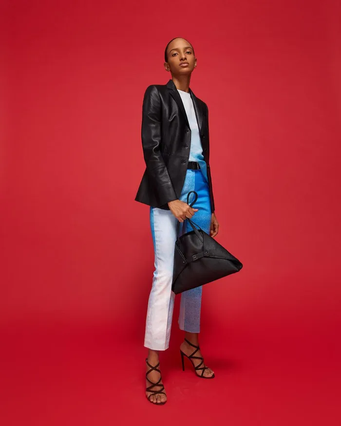 Medium Ai Shoulder Bag In Cervocalf Leather Black Women Akris Tote Bags
