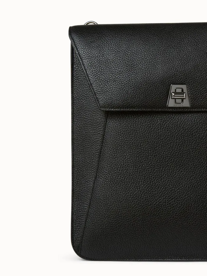 Medium Anouk Messenger In Cervocalf Leather Black Women Akris Messenger Bags