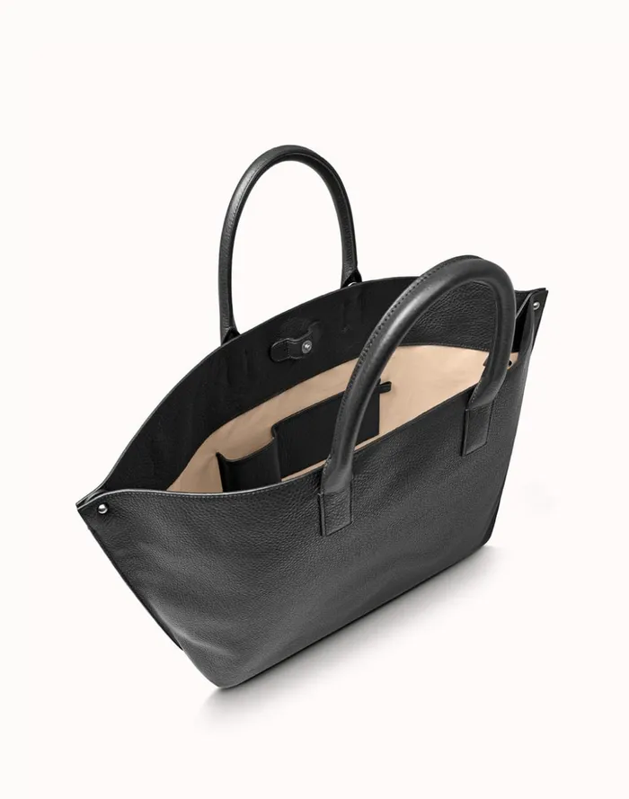 Medium Messenger Bag In Cervo Structured Nappa Leather Black Women Akris Crossbody Bags
