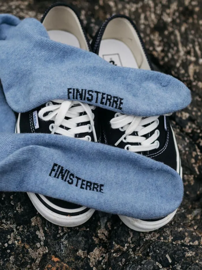 MenWomen Classic Wool Sock Blue Haze Finisterre Socks