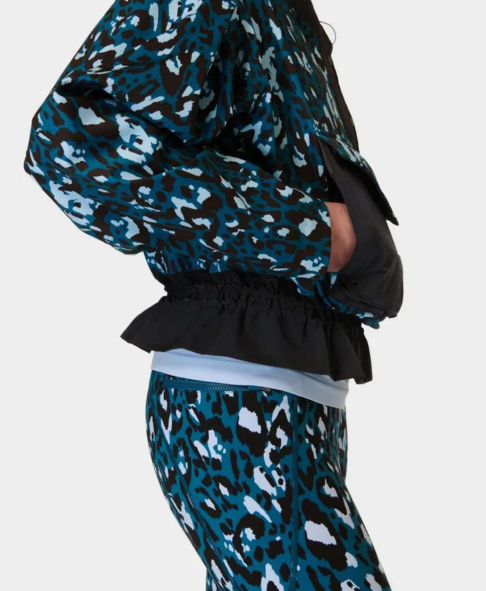 Merrell Ascend Whisper Anorak X Sweaty Betty Blue Brushstroke Leopardblack Women Outerwear