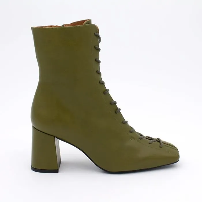 ngel Alarcn Boots And Booties Woman PACUARE 8211 Ankle Boots With Laces And Zipper Wide Heels