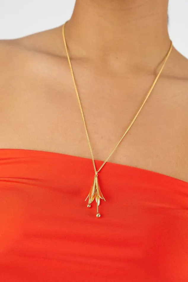 Oroton Necklaces Lilium Pendant Shiny Gold 8211 Jewellery