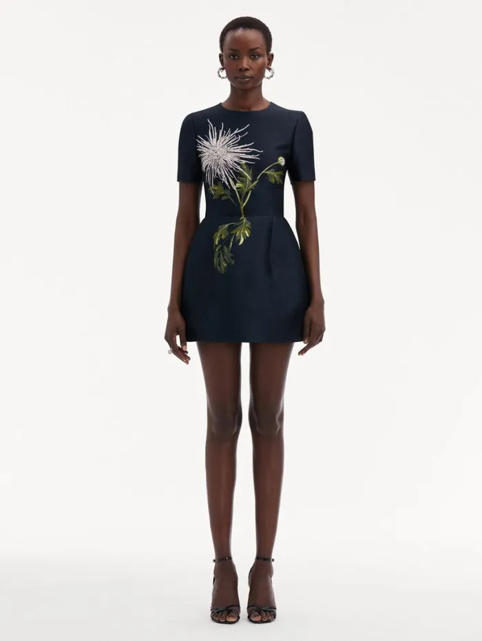 Oscar De La Renta Chrysanthemum Jacquard Short Sleeve Dress White Navy Women Dresses Oscar De La Renta Chrysanthemum Jacquard Short Sleeve Dress White Navy Women Dresses
