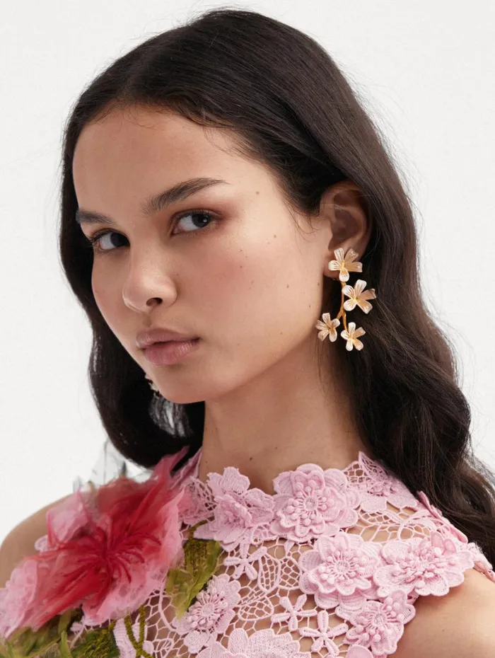 Oscar De La Renta Flower Branch ClipOn Earrings Ivory Women Earrings Oscar De La Renta Flower Branch ClipOn Earrings Ivory Women Earrings