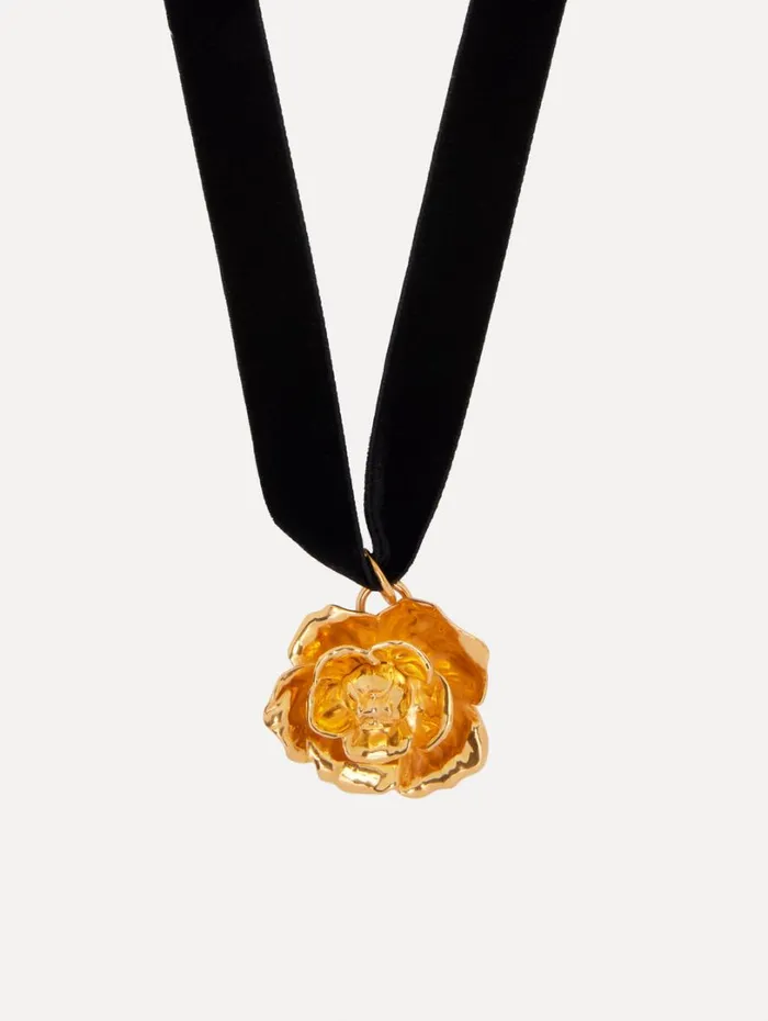 Oscar De La Renta Gardenia Pendant Velvet Necklace Gold Women Necklaces