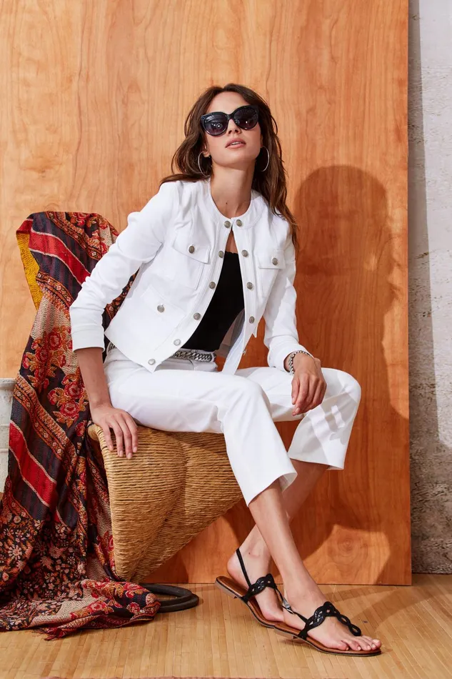 Outlet 8211 Women Jackets and Blazers Elie Tahari Crest Button Denim Jacket White