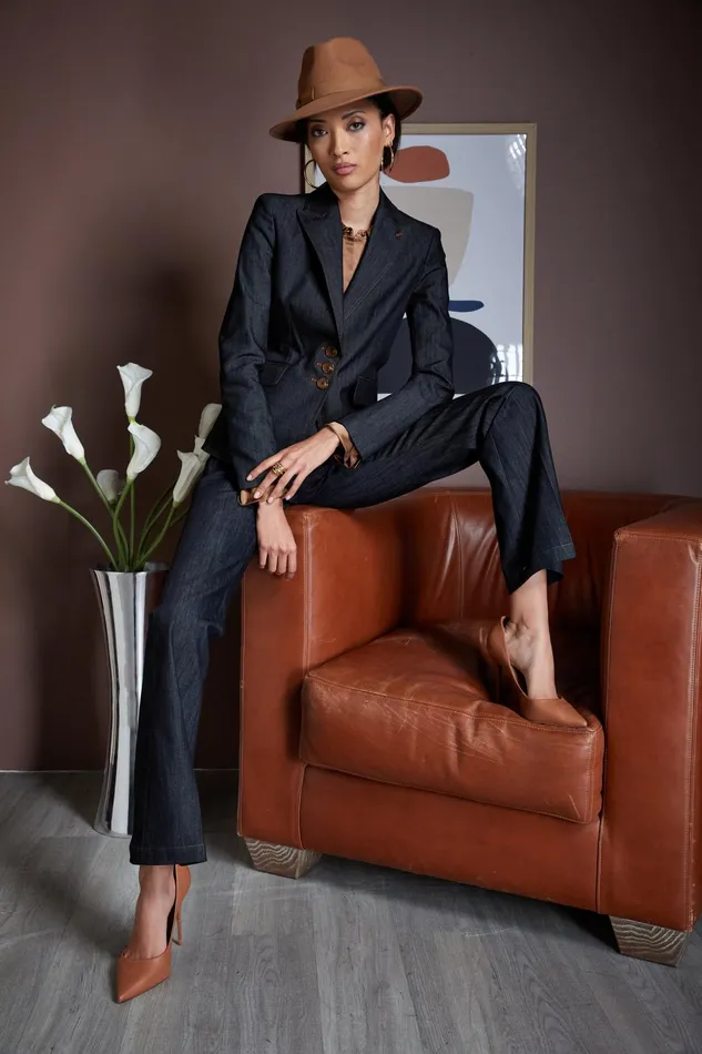 Outlet 8211 Women Jackets and Blazers Elie Tahari Denim 3 Button Blazer Indigo