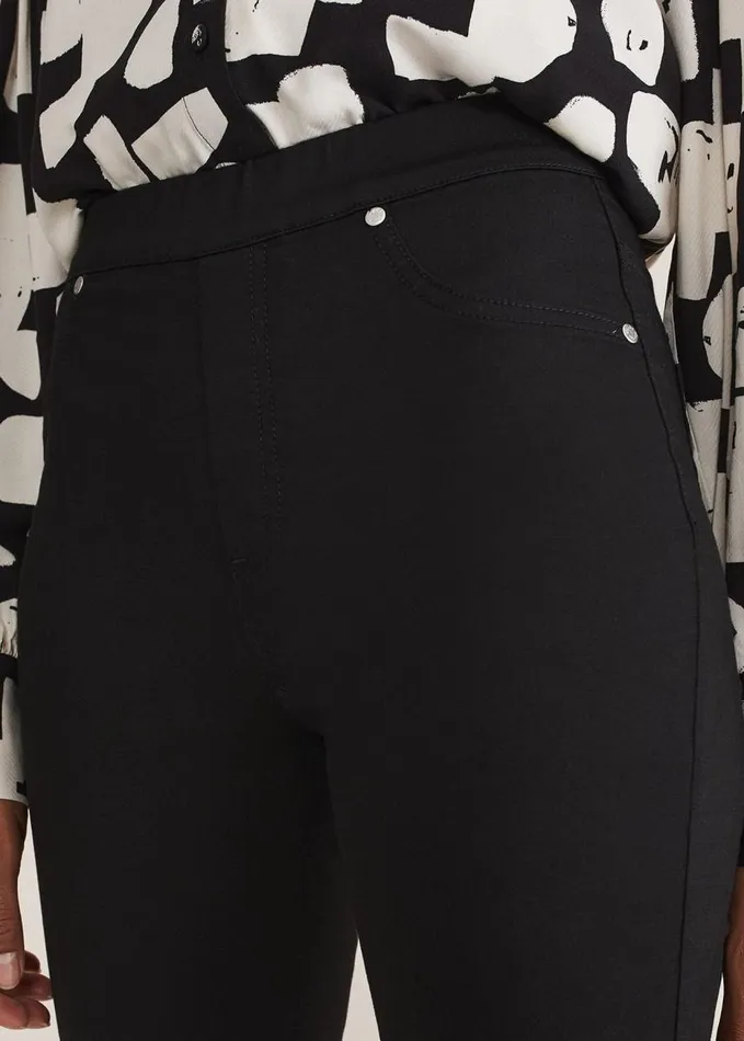 Phase Eight Eliza Jegging Short Black Women Trousers