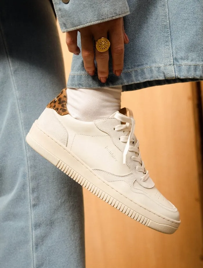 Scott Off White and Wild Leo Women Bobbies Sneakers