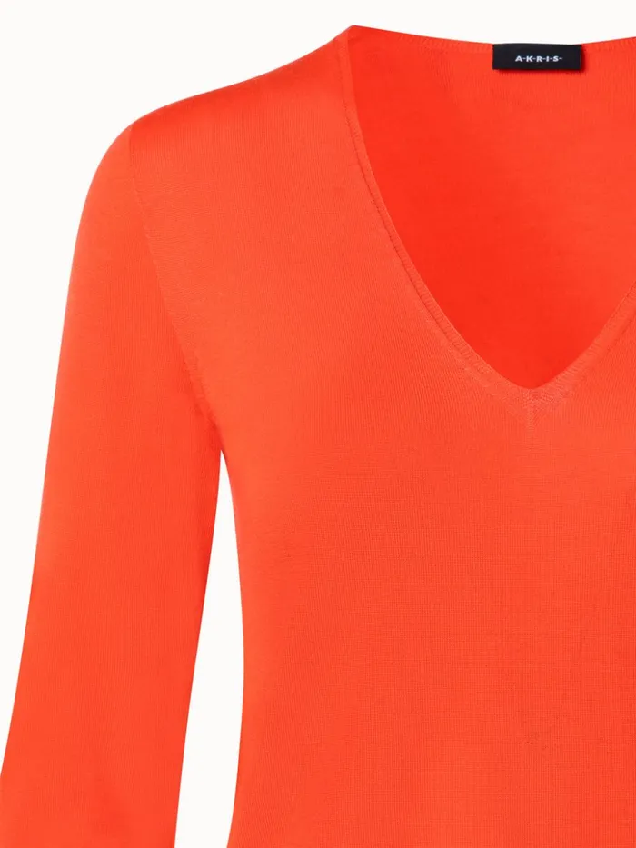 Seamless Cashmere Silk Knit VNeck Pullover Coral Women Akris Knitwear