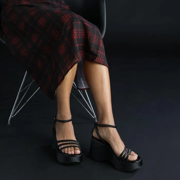 Shop Sandals and Slides BUFFALO Joy Mss Sandal Black