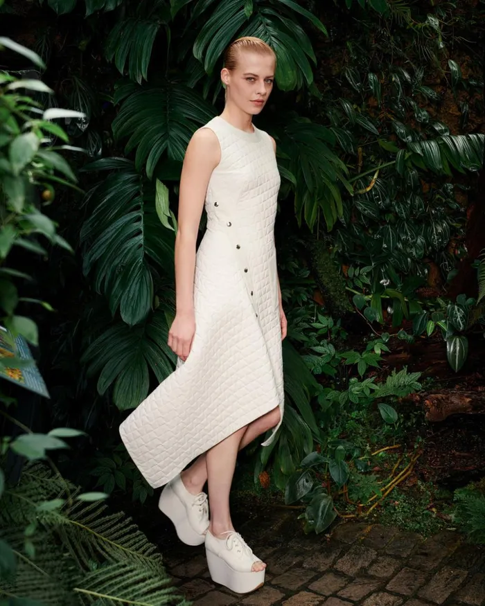Techno Taffeta Quilted Trapezoid Dress Ecru Women Akris Dresses