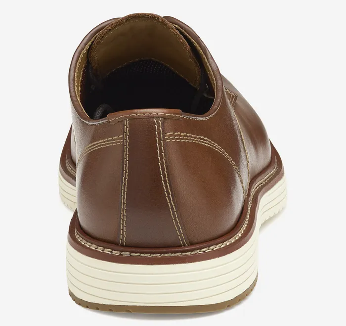 Upton Plain Toe Tan Full Grain LaceUps Johnston and Murphy Men