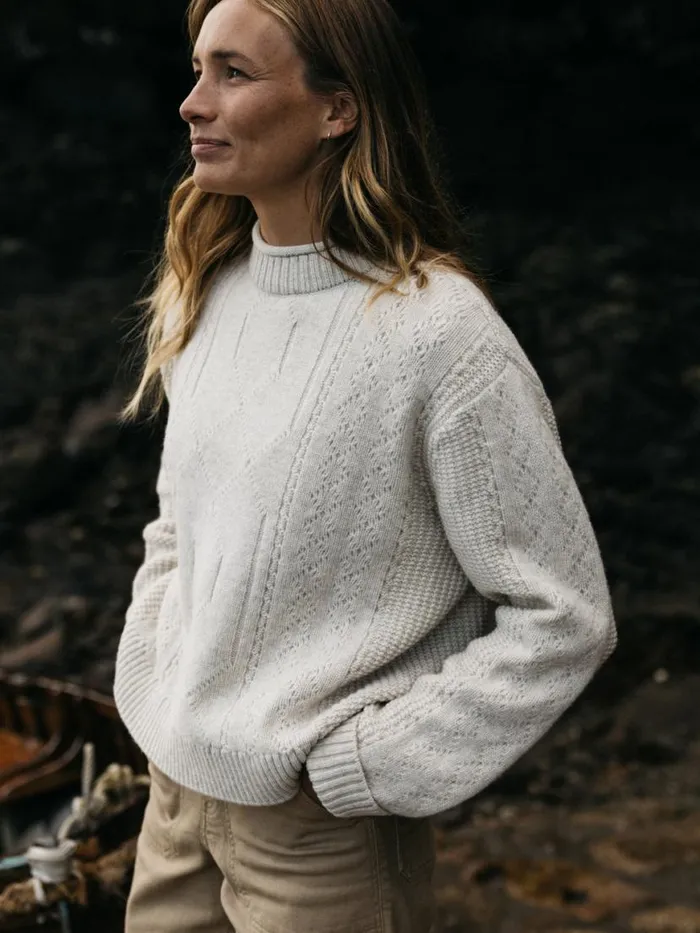 Women Berneray Cable Crew Jumper Pebble Grey Finisterre Knitwear