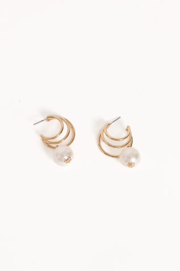 Women Chelsea Earrings 8211 GoldPearl GoldPearl Earrings petalandpup