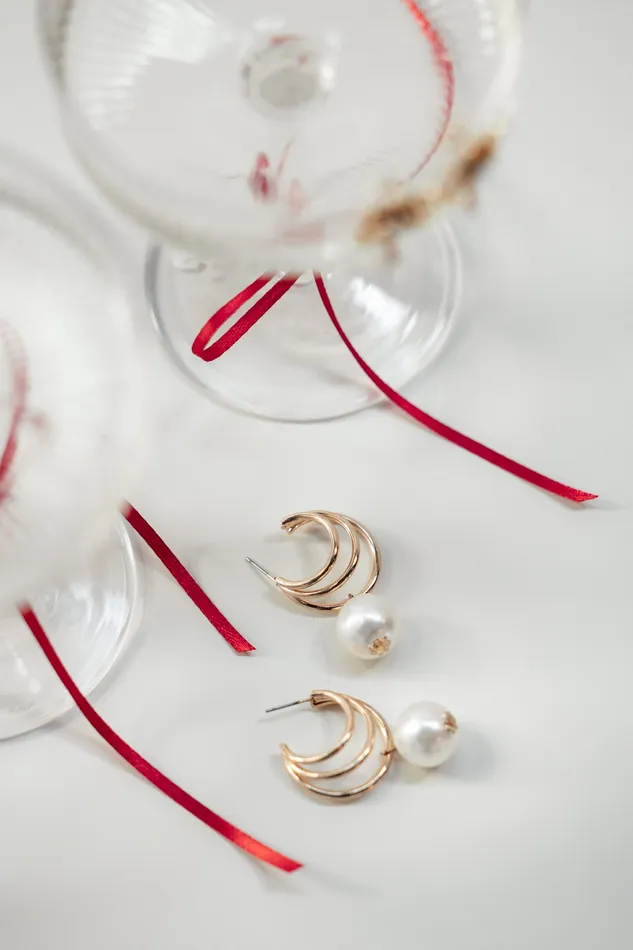 Women Chelsea Earrings 8211 GoldPearl GoldPearl Earrings petalandpup