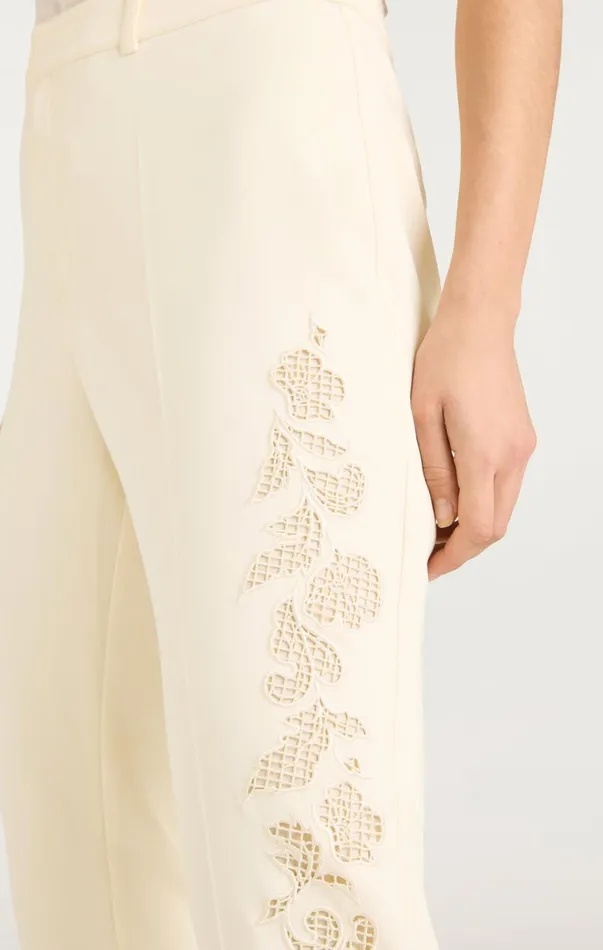 Women Pants Cinq Sept Cutout Paisley Embellished Kerry Pant Gardenia