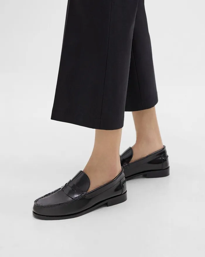 Women Shoes Theory City Loafer In Leather Black