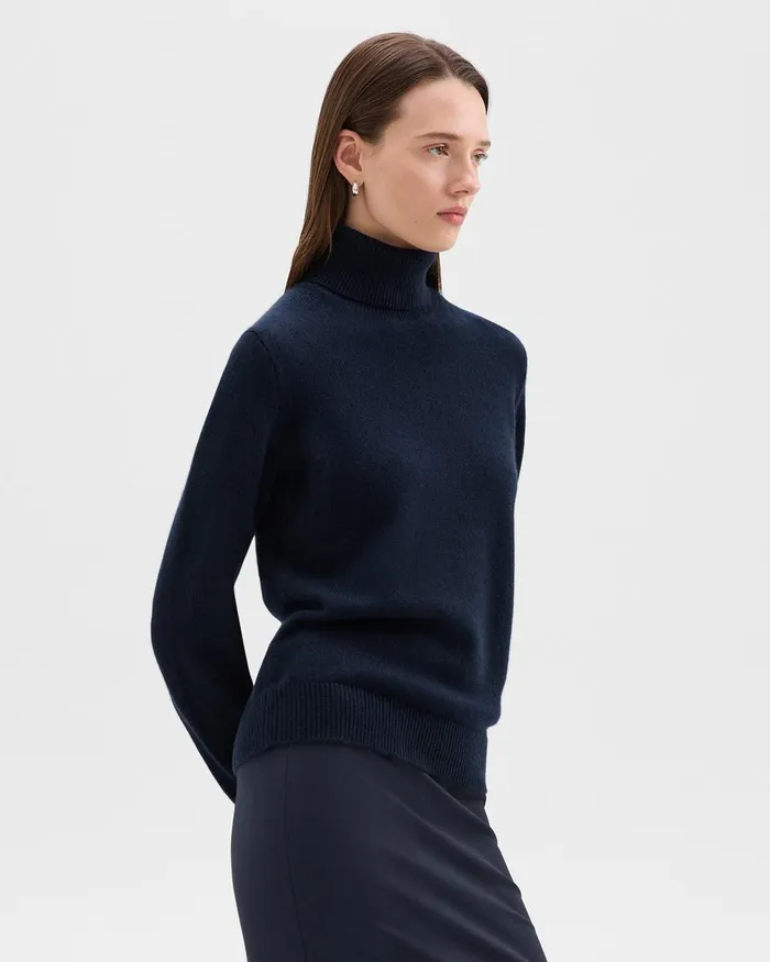 Women Sweaters Cardigans Theory Turtleneck Sweater In Cashmere Nocturne Navy